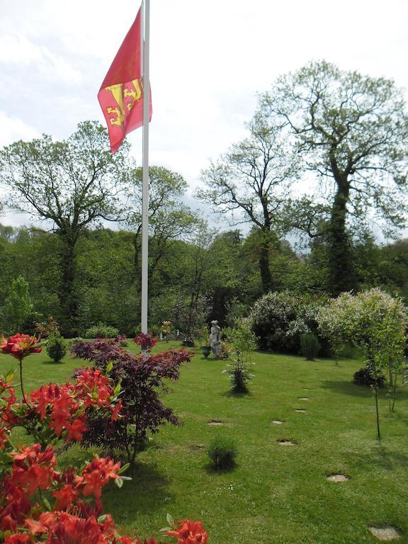 La Chevallerie B&B Isigny-le-Buat Luaran gambar