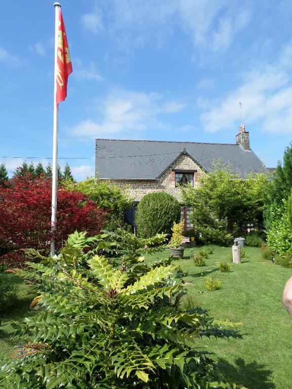 La Chevallerie B&B Isigny-le-Buat Luaran gambar