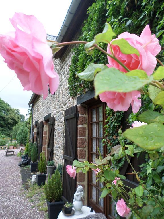 La Chevallerie B&B Isigny-le-Buat Luaran gambar